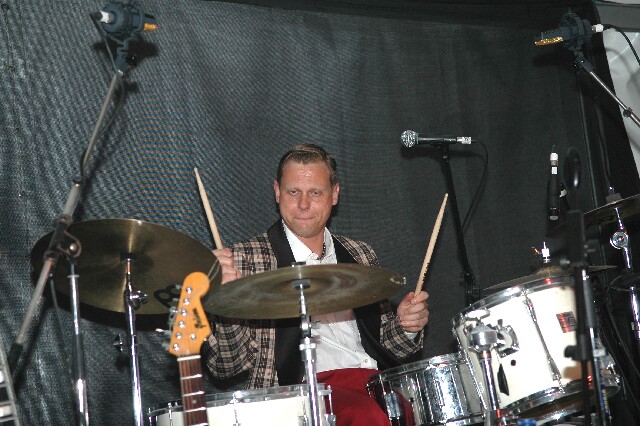 min 2008 05 03 retro rhythm 583